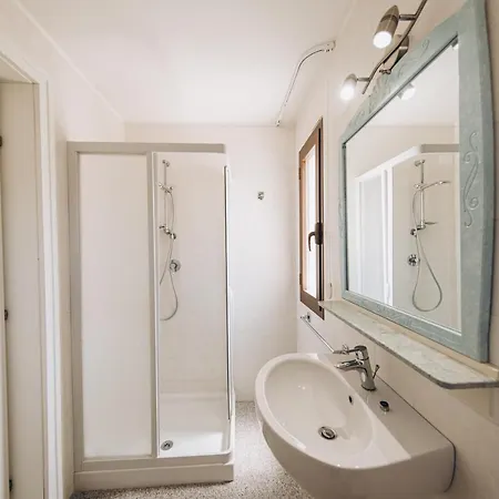Dalila Apulian Rental Rooms Pulsano Exterior photo