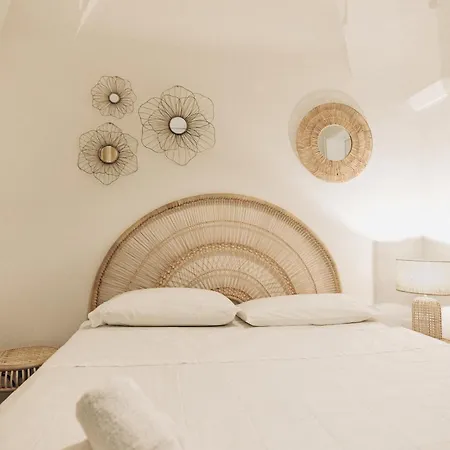 Dalila Apulian Rental Rooms Pulsano Exterior photo