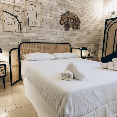 Dalila Apulian Rental Rooms Pulsano Exterior photo